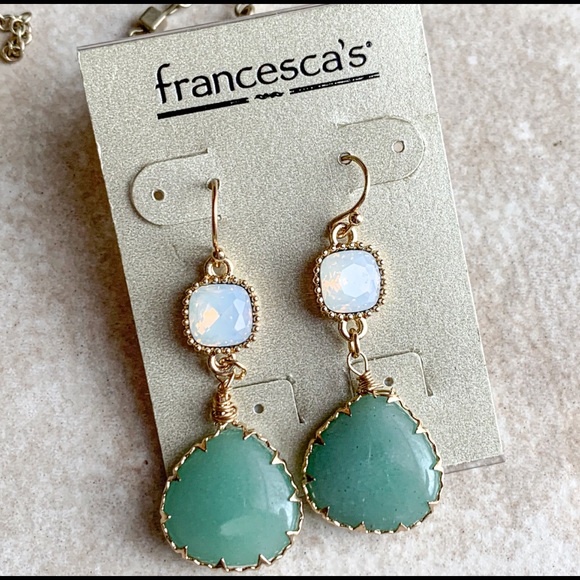 ❌SOLD❌Mint Earrings and Matching Necklace - Picture 2 of 5